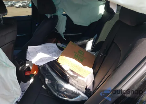 2021 BMW 330I xDrive z USA, uszkodzony, nr VIN 3MW5R7J01M8B70024